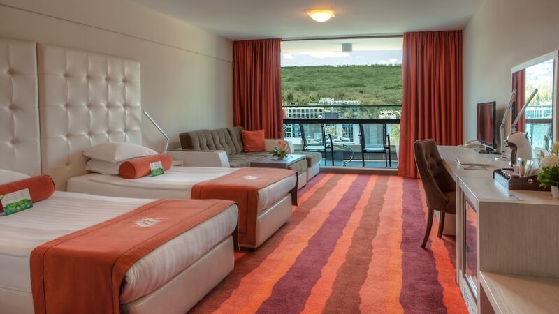 International Hotel Casino & Tower Suites