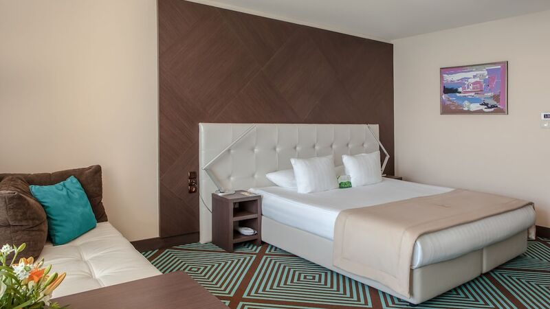 International Hotel Casino & Tower Suites