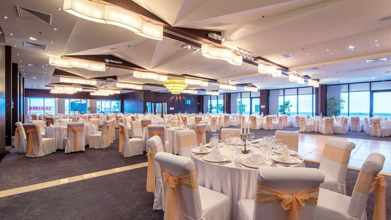 International Hotel Casino & Tower Suites