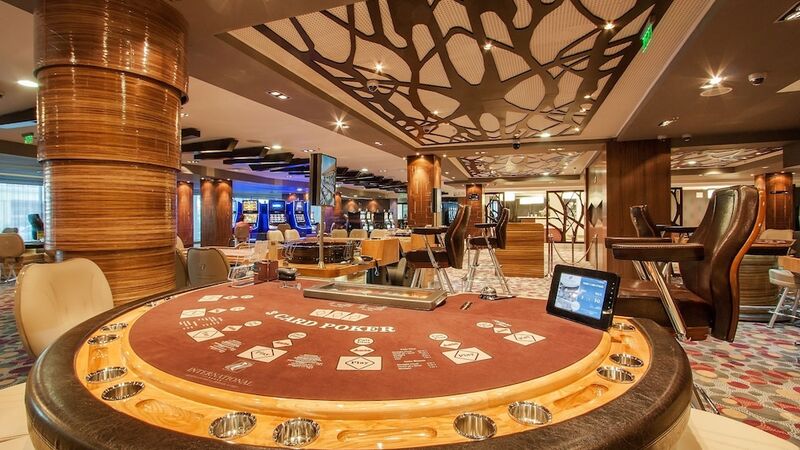 International Hotel Casino & Tower Suites