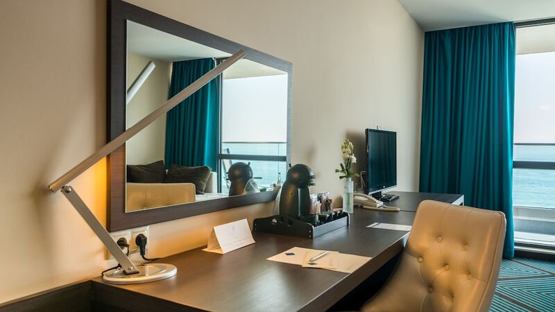 International Hotel Casino & Tower Suites