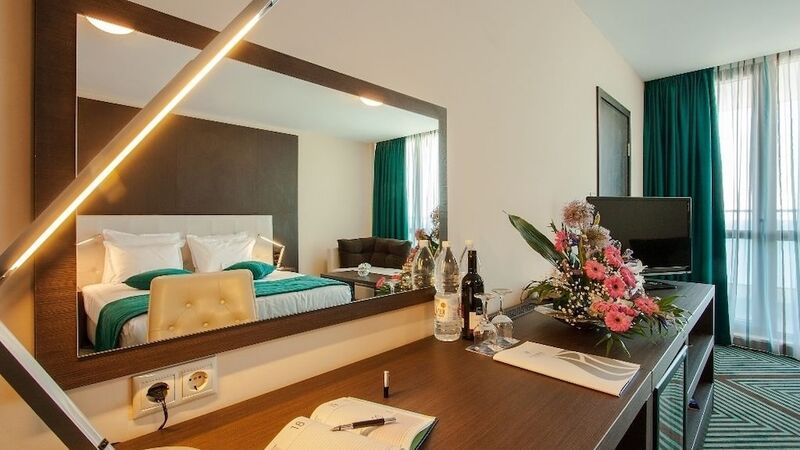 International Hotel Casino & Tower Suites