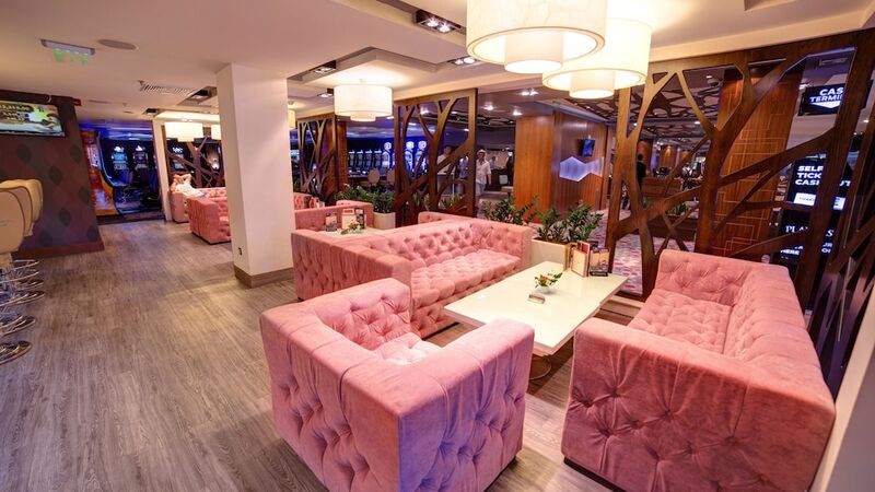 International Hotel Casino & Tower Suites