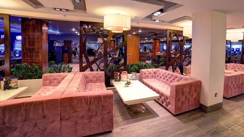 International Hotel Casino & Tower Suites