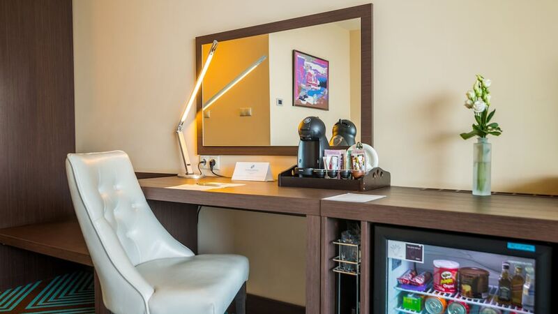 International Hotel Casino & Tower Suites