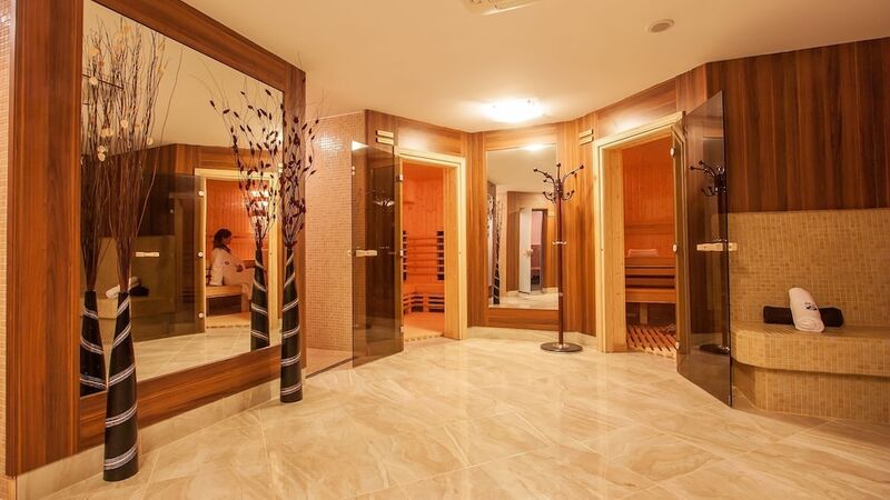 International Hotel Casino & Tower Suites