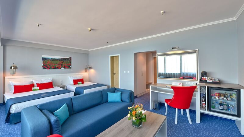 International Hotel Casino & Tower Suites