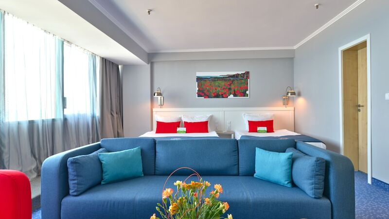International Hotel Casino & Tower Suites