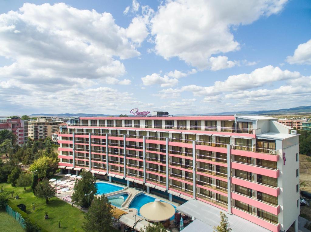 BULGARİSTAN SUNNY BEACH`DE DENİZ TATİLİ 4 * FLAMİNGO HOTEL (HERŞEY DAHİL) 4 GECE 5 GÜN  (ÜCRETSİZ ULAŞIM)
