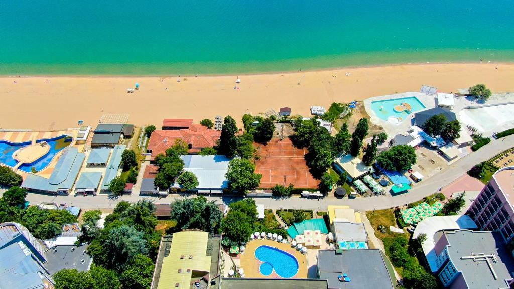 BULGARİSTAN GOLDENSANDS DENİZ TATİLİ 4 * PALM BEACH HOTEL (HERŞEY DAHİL) 4 GECE 5 GÜN  (ÜCRETSİZ ULAŞIM)